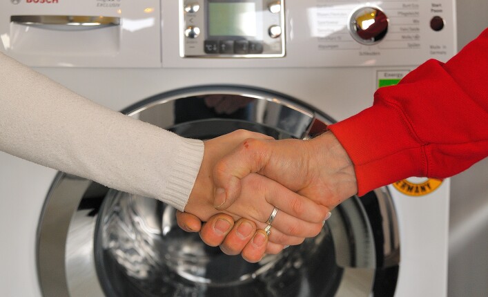 Ob Hausgeräte, Reparaturen, Arbeitsplatten, Waschmaschine oder Einbauküchen - wir sind für Sie da. Güstrow, Teterow, Bützkow, Rostock und Karkow Ob Hausgeräte, Reparaturen, Arbeitsplatten, Waschmaschine oder Einbauküchen - wir sind für Sie da. Güstrow, Teterow, Bützkow, Rostock und Karkow